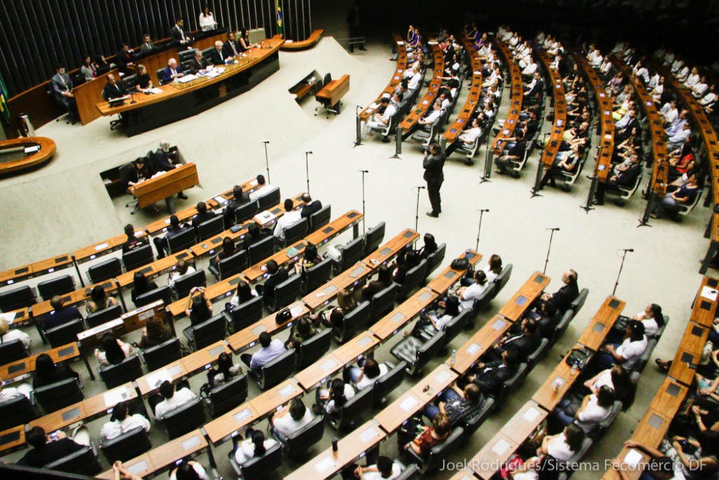 ASSUNÇÃO: PREFEITURA ELETRIFICA POÇO PARA ATENDIMENTO NA ZONA RURAL