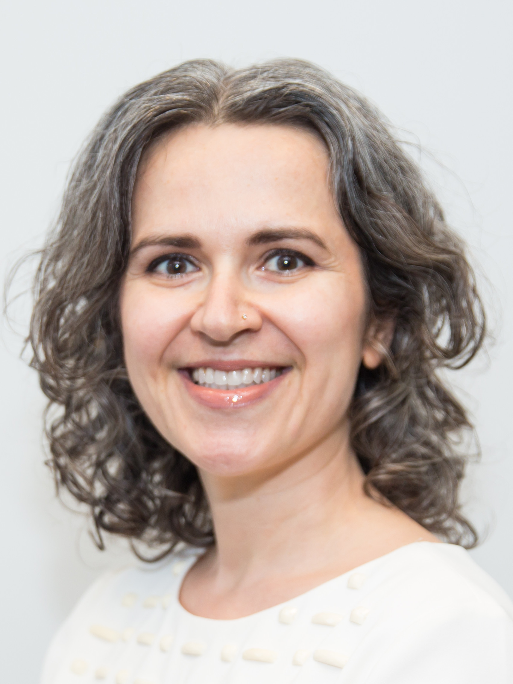 Nicole Louise Rezende